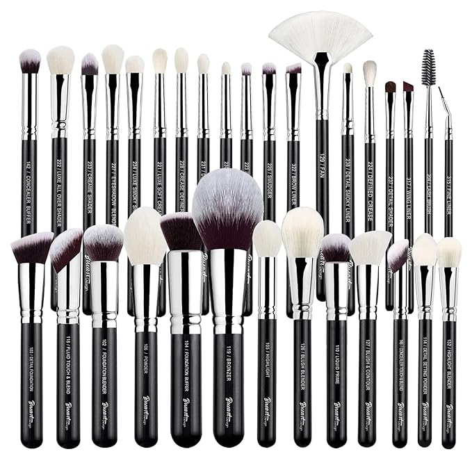 Pro makeup Artist Brushes Set 32Pcs Luxury Goat Hair Horse hair Makeup Brush Set eye and face brushes for every possibility By Bueart Design