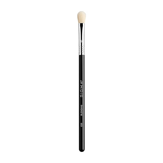 Sigma Beauty Professional E25 Eyeshadow Blending Brush – Professional Eyeshadow Brush for Seamless Eyeshadow Blending, Softens Dramatic Edges & Harsh Lines for a Well Blended Effect (1 Brush)
