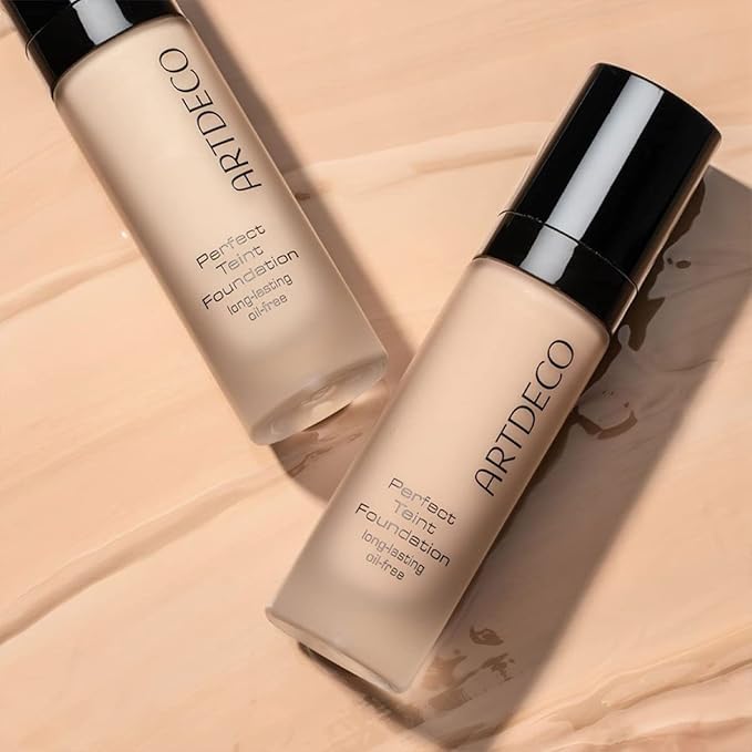 ARTDECO Perfect Teint Foundation - Light Bisque N°16 - Lightweight Liquid Formula - Medium to Full Coverage - Without Mask-Like Effect - Conceals Imperfections - Vegan Makeup - Hyaluron - 0.67 Fl Oz