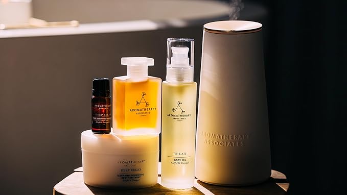 Aromatherapy Associates Breathe Pure Essential Oil Blend. Premium Undiluted Blend to Awaken Your Senses. Hand-Crafted with Eucalyptus, Tea Tree and Pine (0.33 fl oz)