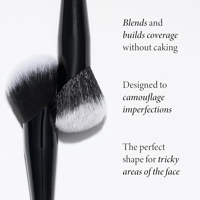 LAURA GELLER NEW YORK Angled Precision Concealer Brush