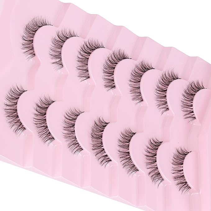 Natural Lashes False 11mm Short Eyelashes Wispy C Curl Eye Lashes Pack with Thin Cotton Band Fake Eyelash 3D Volume For Daily Siligli Lash 7 Pair