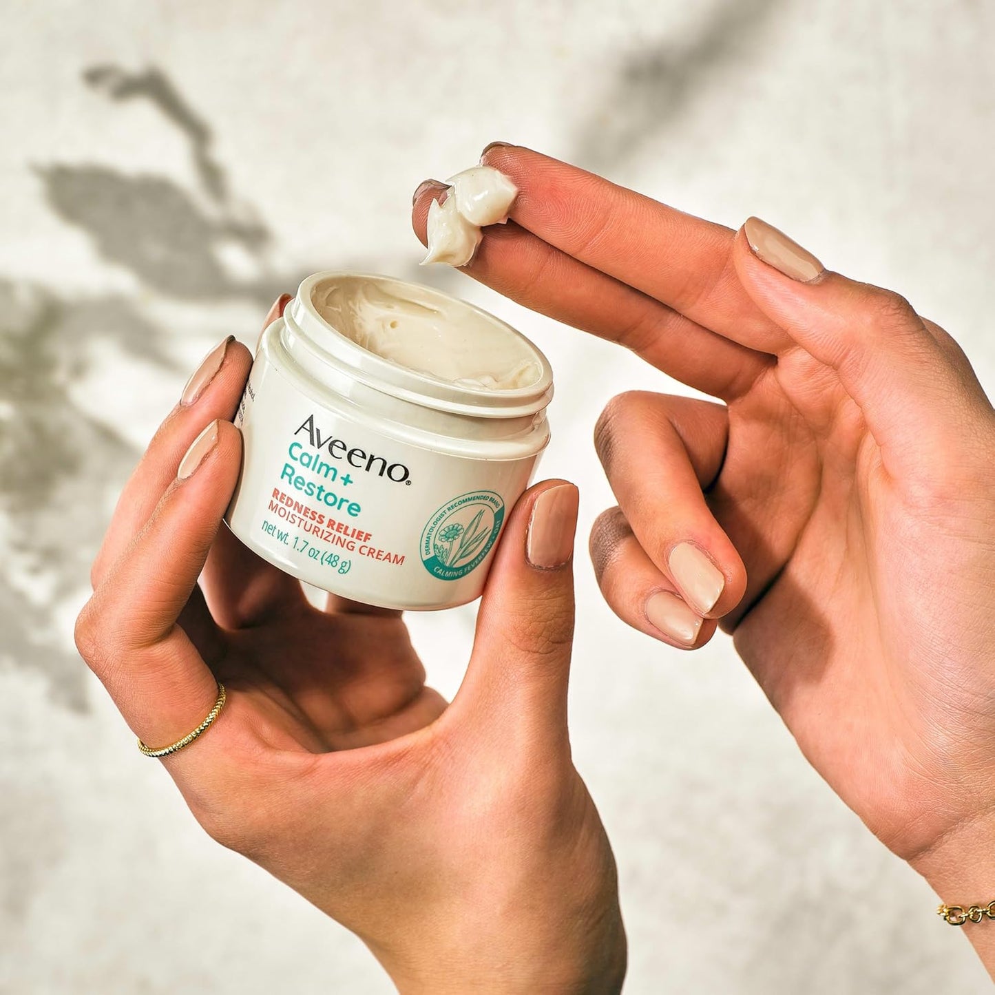 Aveeno Calm + Restore Facial Moisturizer Face Cream for Redness Relief, Non-Comedogenic, Ceramide & Vitamin B5, Hydrating for Dry, Sensitive Skin, Hypoallergenic, Fragrance-Free, 1.7 oz