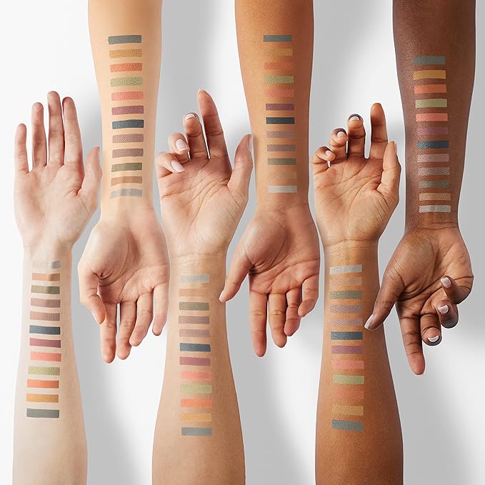 Makeup Revolution Reloaded Palette, Makeup Eyeshadow Palette, Includes 15 Shades, Lasts All Day Long, Vegan & Cruelty Free, Iconic Division, 16.5g