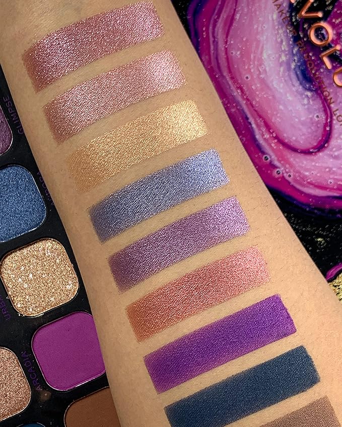 Makeup Revolution Maxi Reloaded Palette, Eyeshadow Palette, 45 Highly Pigmented Matte Shades, Monster Mattes, 1.35g Great Holiday Gift